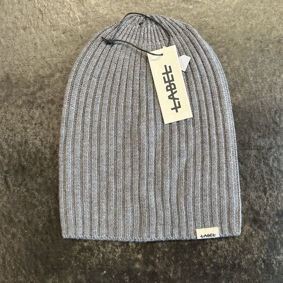NWT Label Beanie Grey Gray Ribbed Unisex Hat - Picture 1 of 4